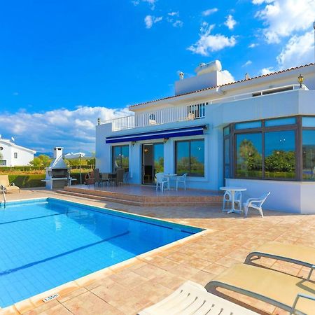 Villa Stavriella Лачи Екстериор снимка