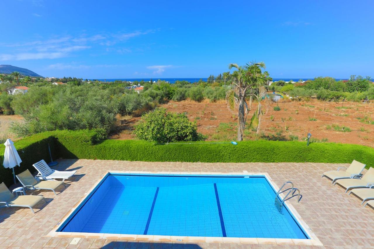 Villa Stavriella Лачи Екстериор снимка